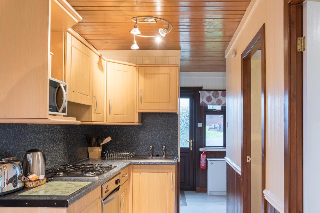 Conifer Lodge 25 With Hot Tub Newton Stewart Minnigaff Экстерьер фото