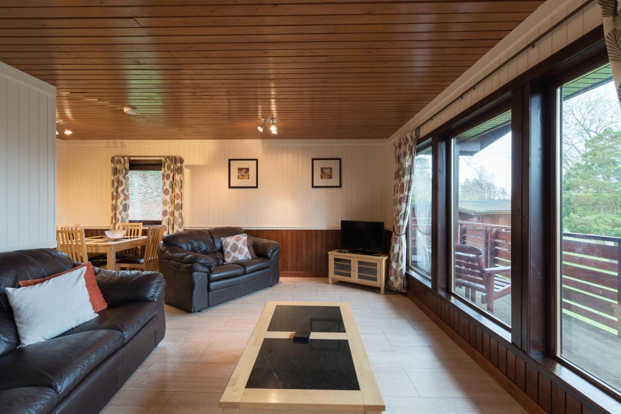 Conifer Lodge 25 With Hot Tub Newton Stewart Minnigaff Экстерьер фото
