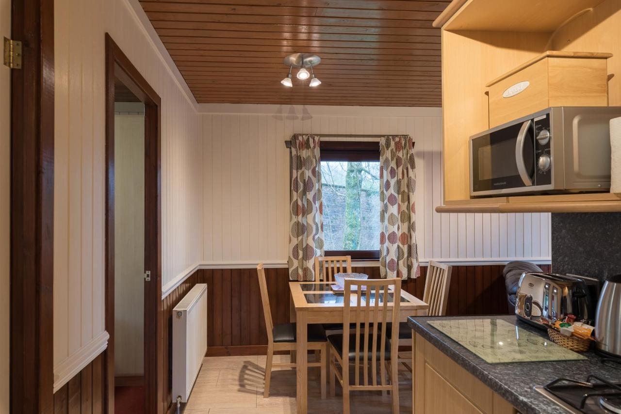 Conifer Lodge 25 With Hot Tub Newton Stewart Minnigaff Экстерьер фото